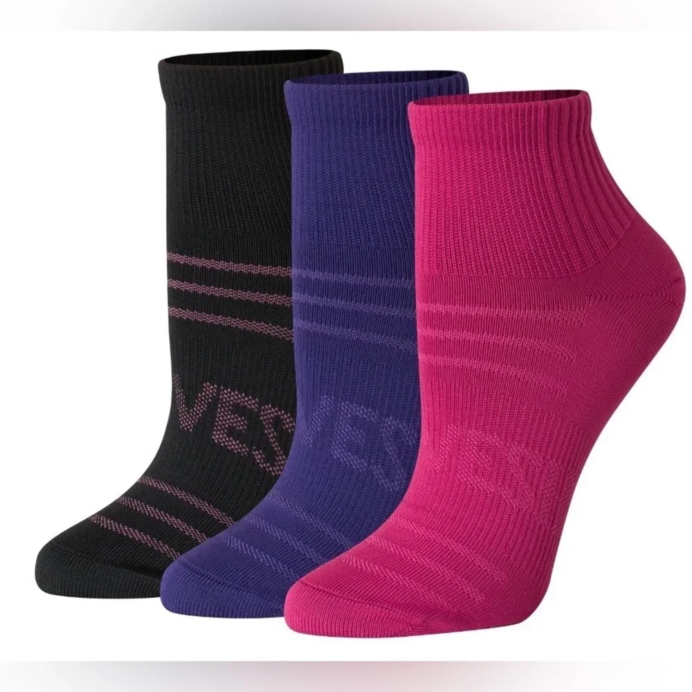 2 Hanes Moves Women Ankle Sock, 3-Pack, Fits Shoe Size 5-9